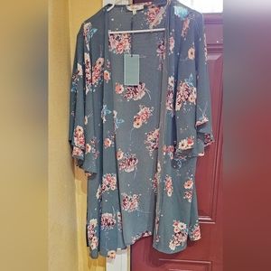 Andree Floral green kimono- Size large